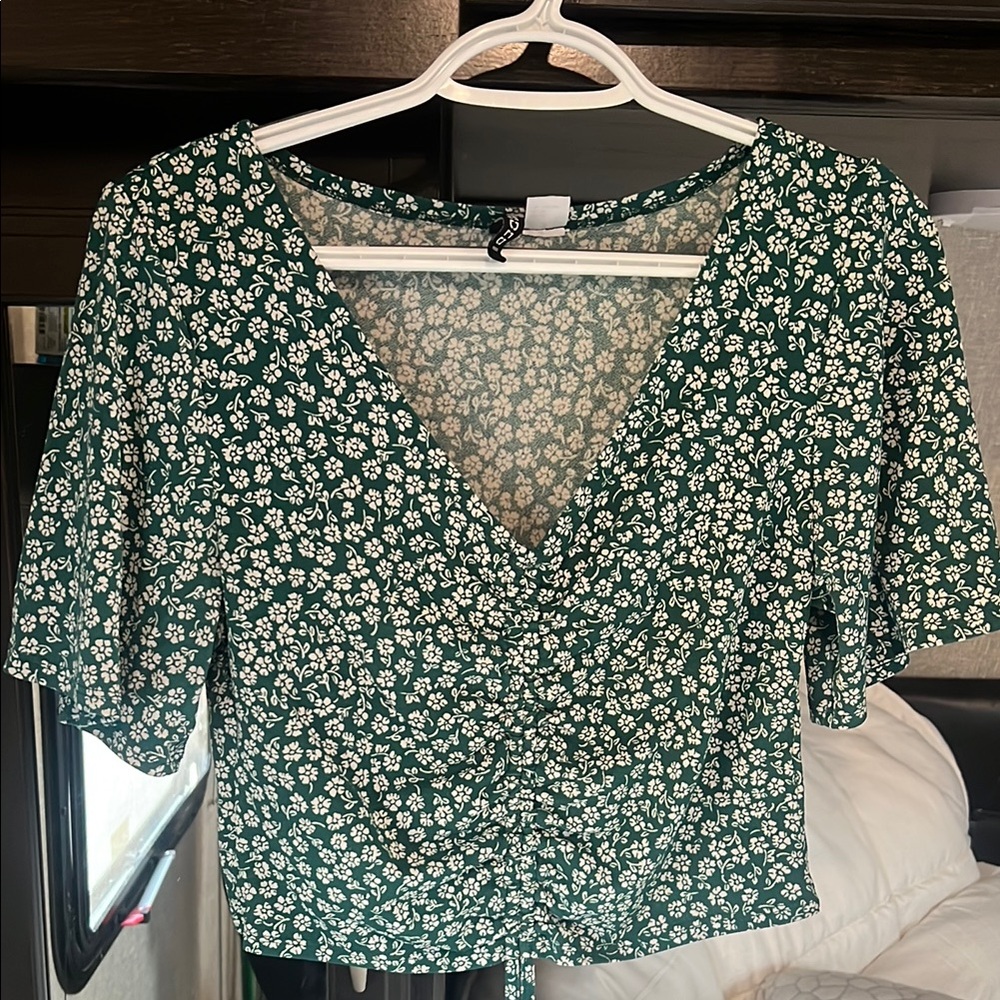 H&M Green Floral Blouse